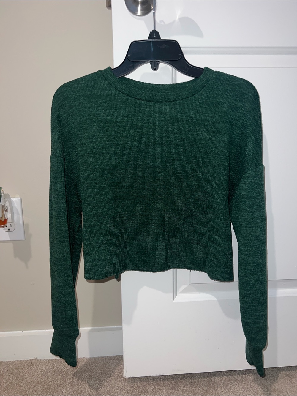 SHEIN Dark Green Cropped Crewneck Sweater